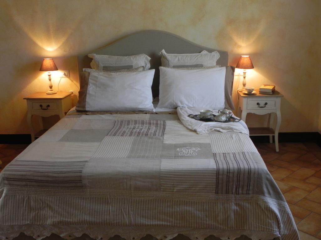 Agriturismo Sugheretello Semproniano Стая снимка