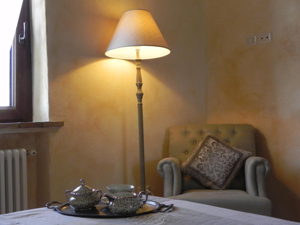Agriturismo Sugheretello Semproniano Стая снимка