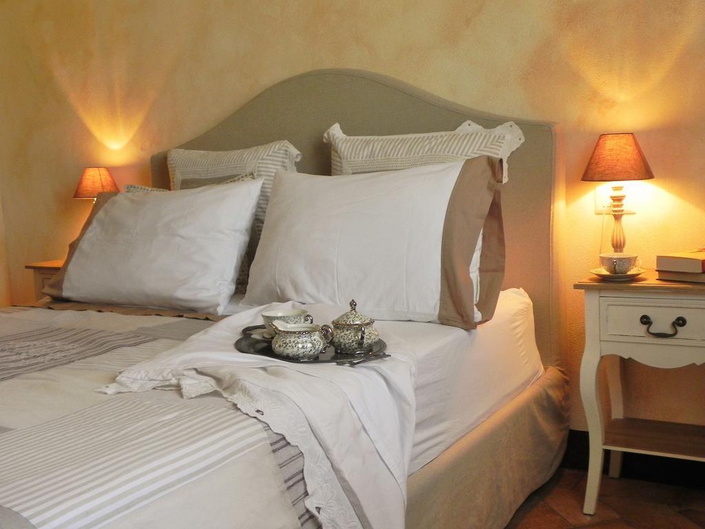 Agriturismo Sugheretello Semproniano Стая снимка
